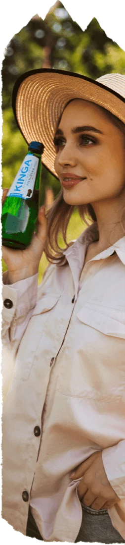 KINGA - kobieta w kapeluszu