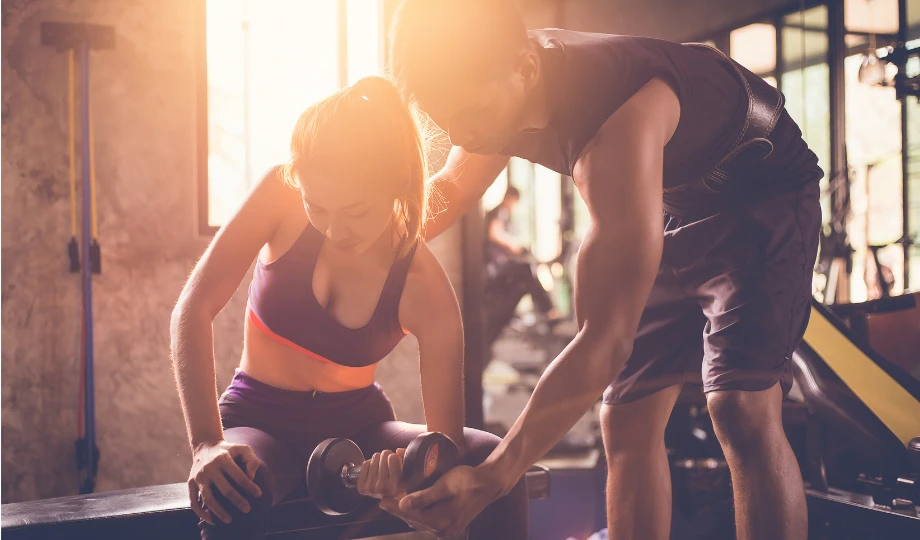 Przyczyny nerwobólu w trakcie nadmiernego treningu oporowego