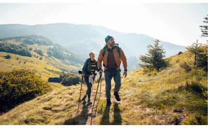 Co pić podczas górskich wędrówek?