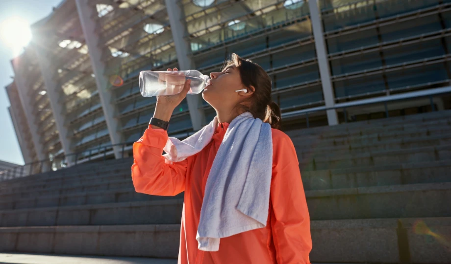 Znaczenie hydratacji przed i po treningu