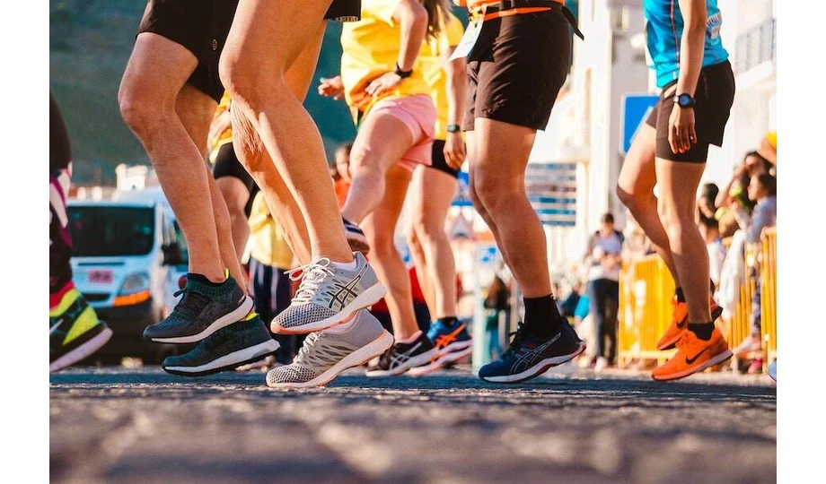 Jak zapobiec odwodnieniu organizmu w trakcie biegów długodystansowych?